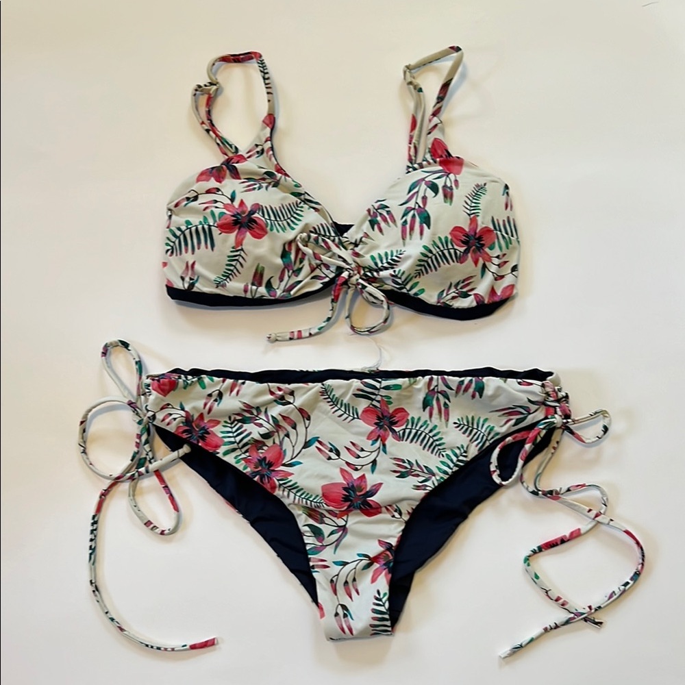 San Lorenzo Floral Bikini - EUC - Size S